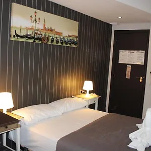 2* Maison d'hôtes Bcn Condal